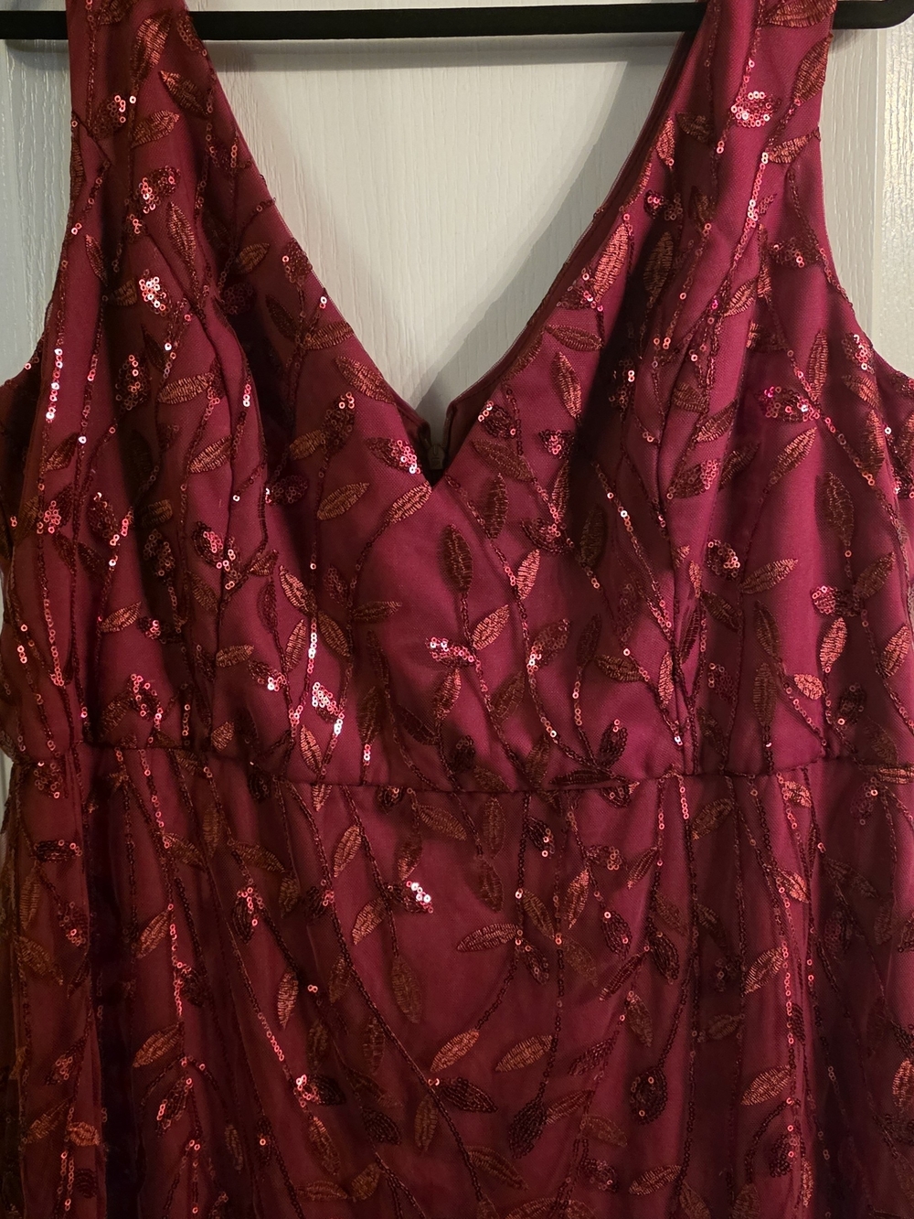 Ever Pretty Burgundy Sequin Leaf V-Neck Prom Dress